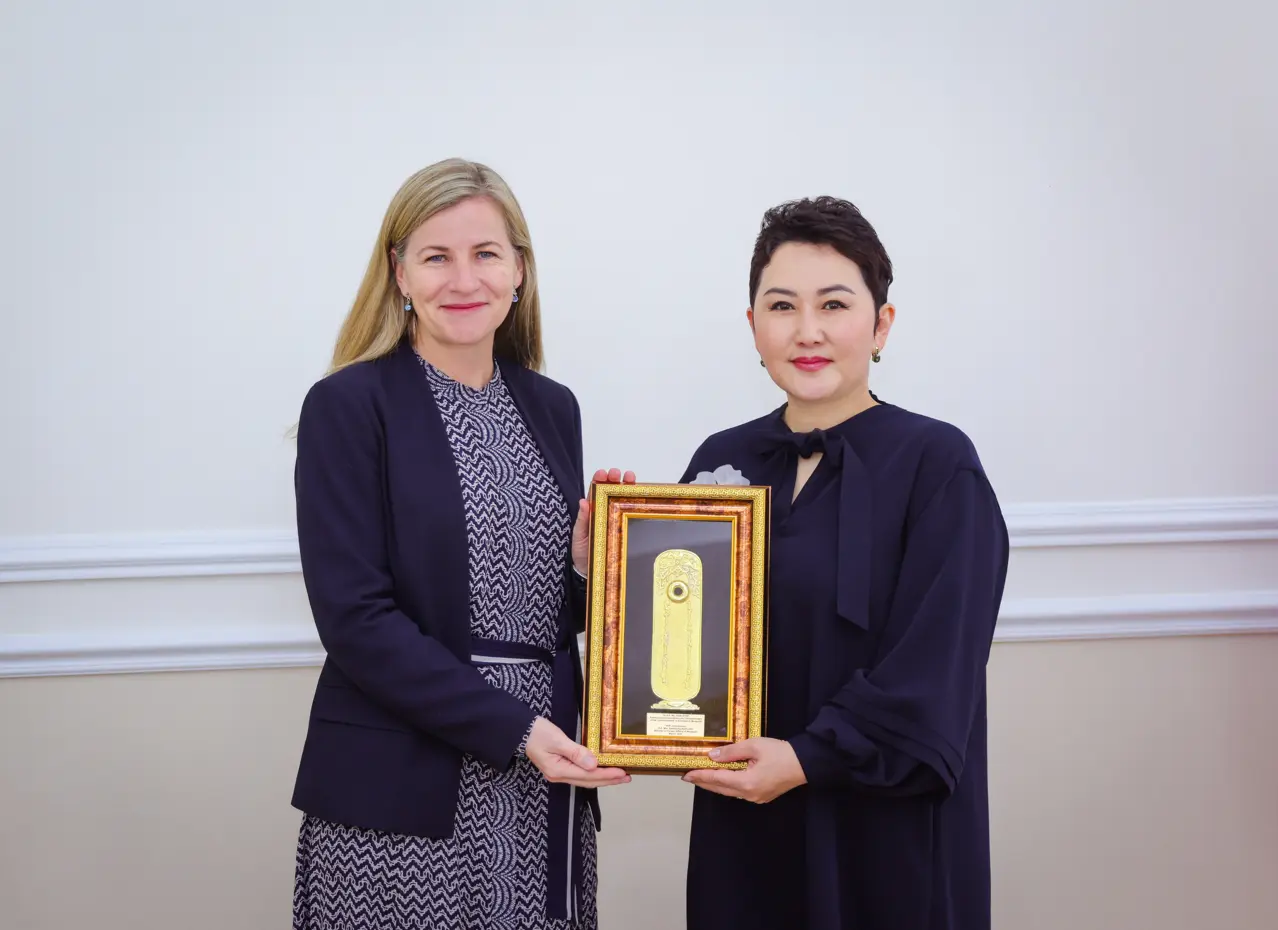 The "Golden Gerege" was presented to Ambassador Katie Smith
