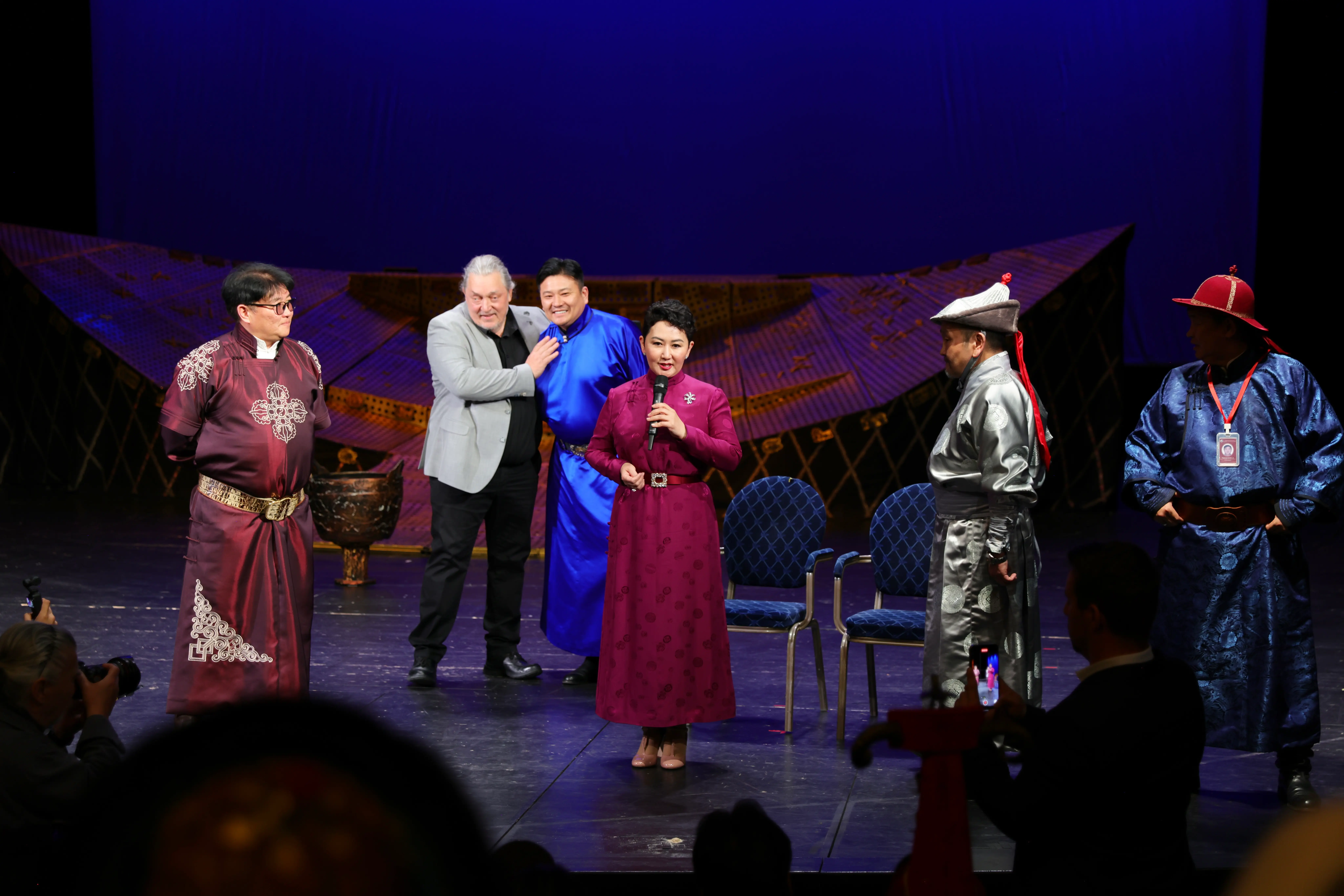 “ТЭНГЭРИЙН ХҮҮ” ЖҮЖГИЙН НЭЭЛТ БОЛЛОО