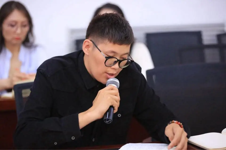 Лхагвадорж Дашбалжинням