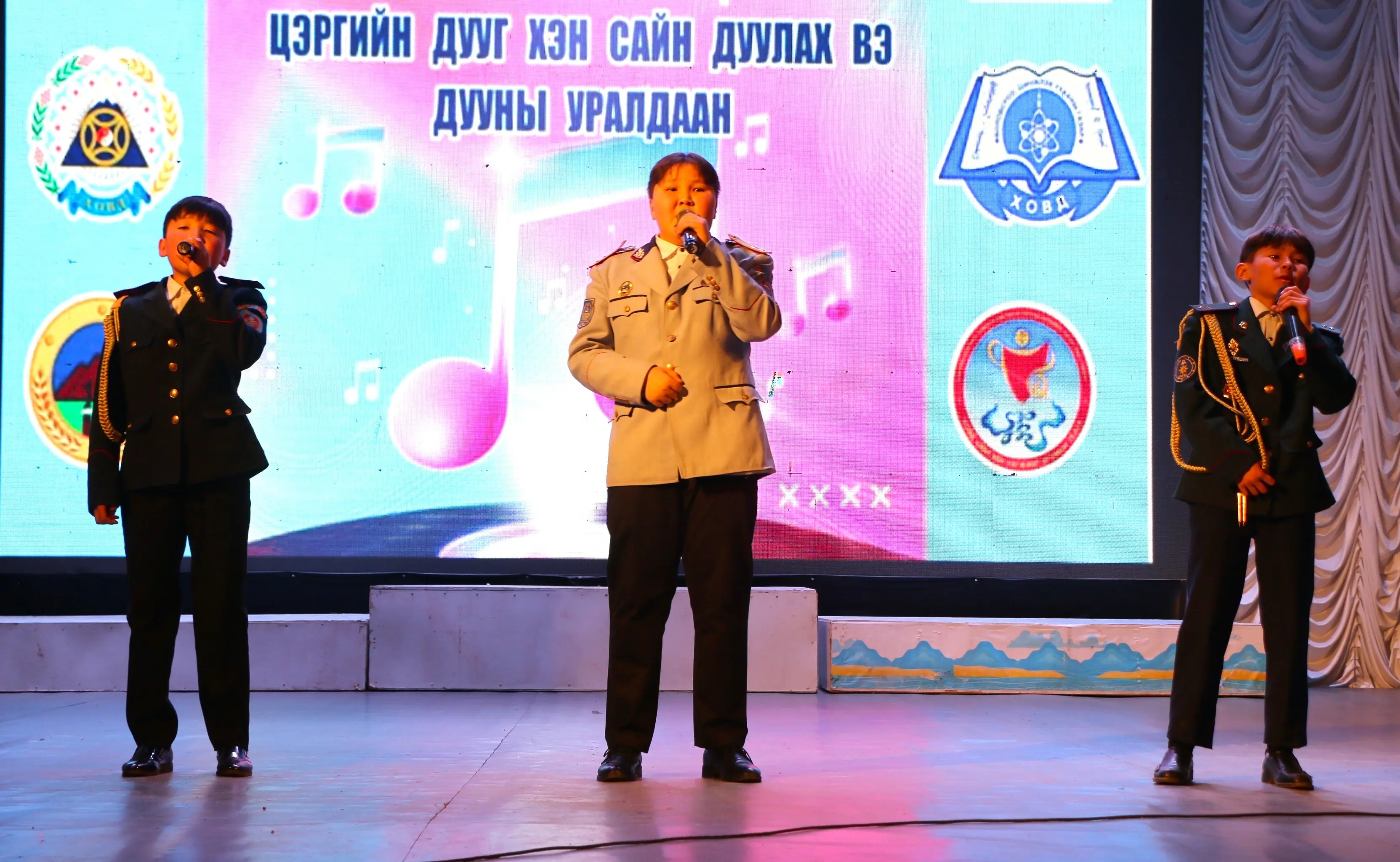 “Цэргийн дууг хэн сайн дуулах вэ?” дууны уралдаан боллоо