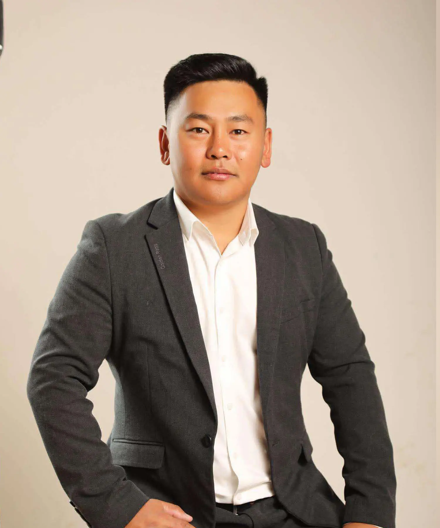 БАТ-ӨЛЗИЙ БАТ-ЭРДЭНЭ 