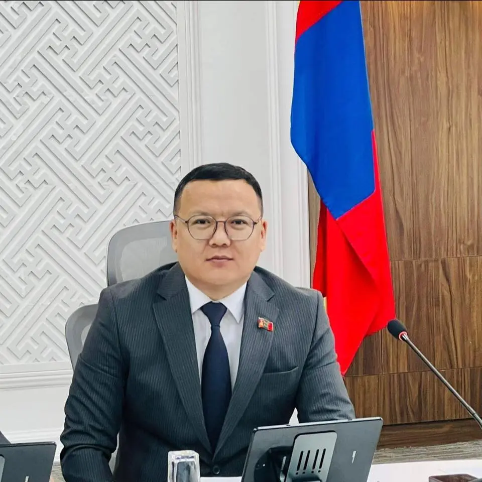 Дүүжий Амгаланбаяр 