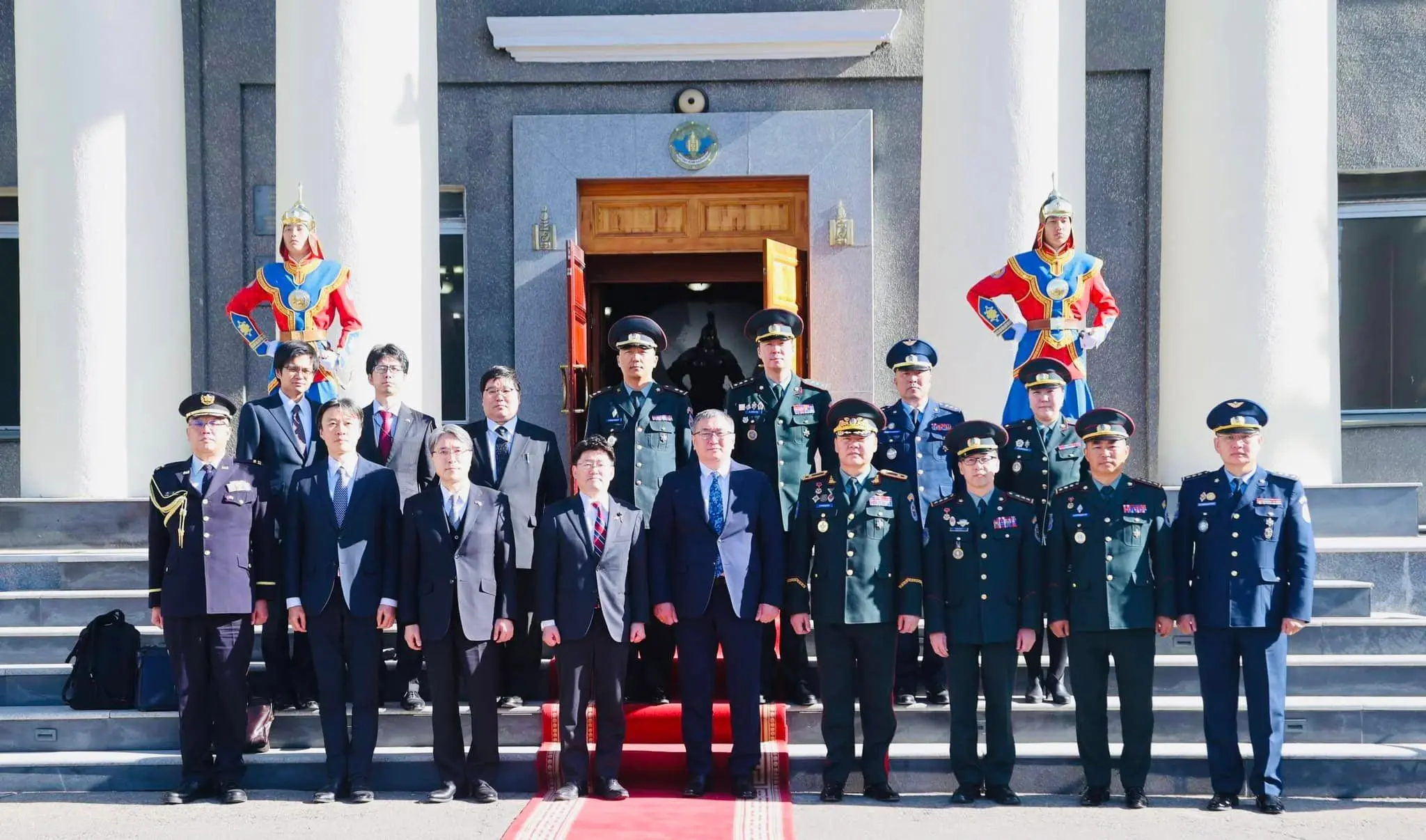 Japanese Deputy Defense Minister Makoto Oniki paid a working visit to Mongolia
